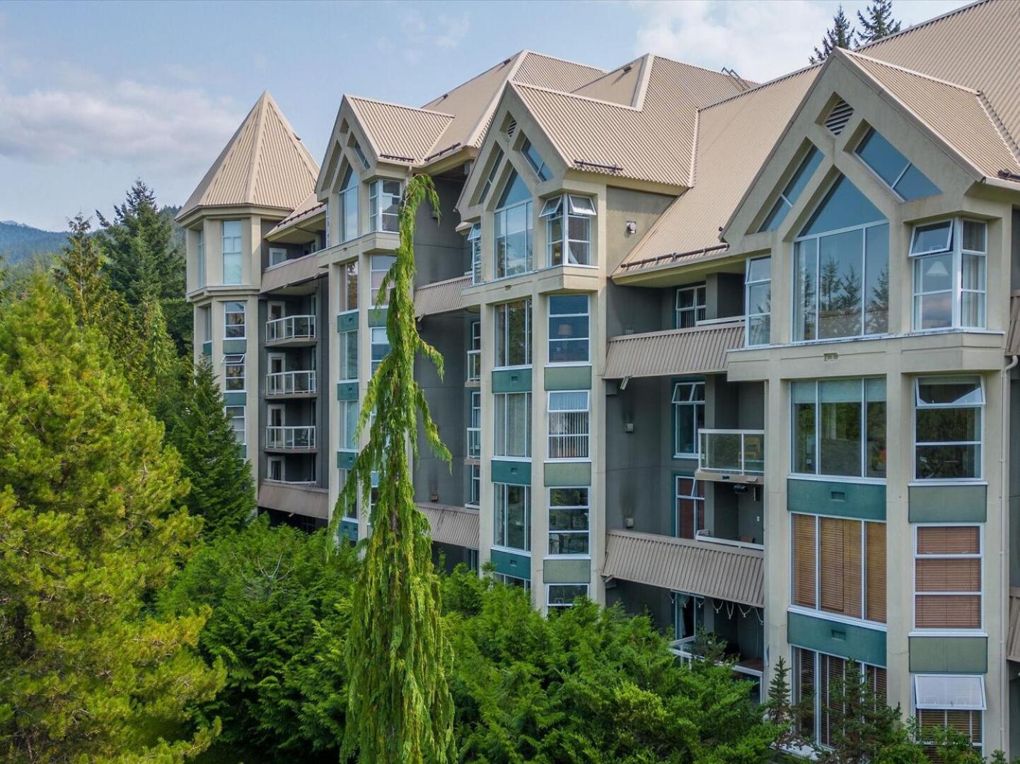 Woodrun By Outpost Whistler Villa Exterior photo